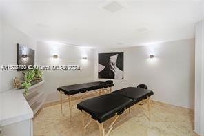 17555 Collins Ave # 1208