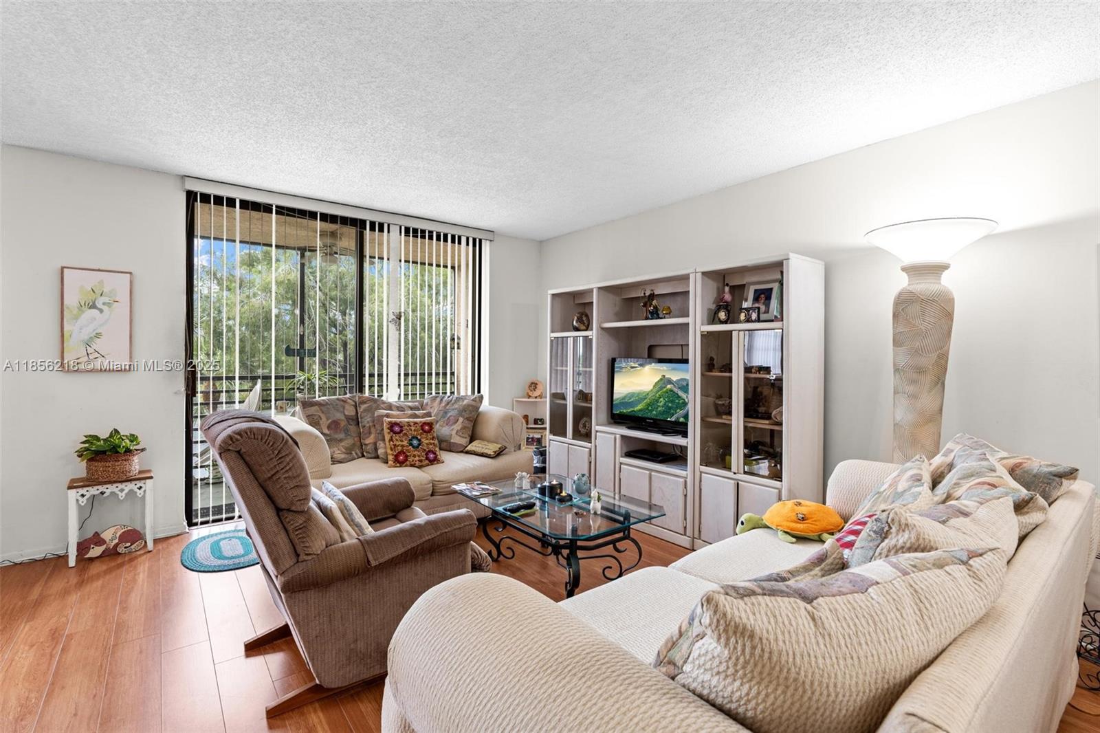 1101 Colony Point Cir # 307