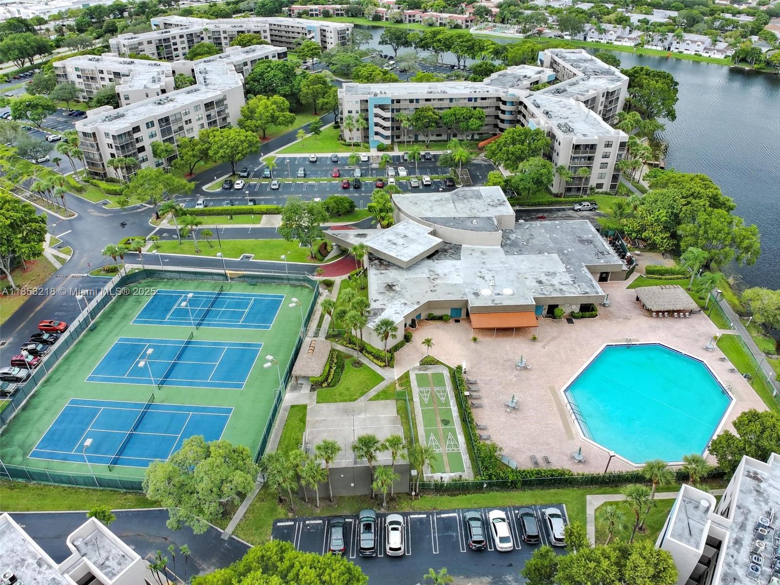 1101 Colony Point Cir # 307