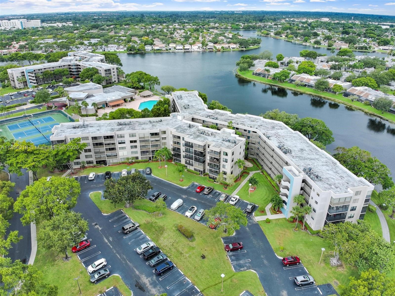 1101 Colony Point Cir # 307