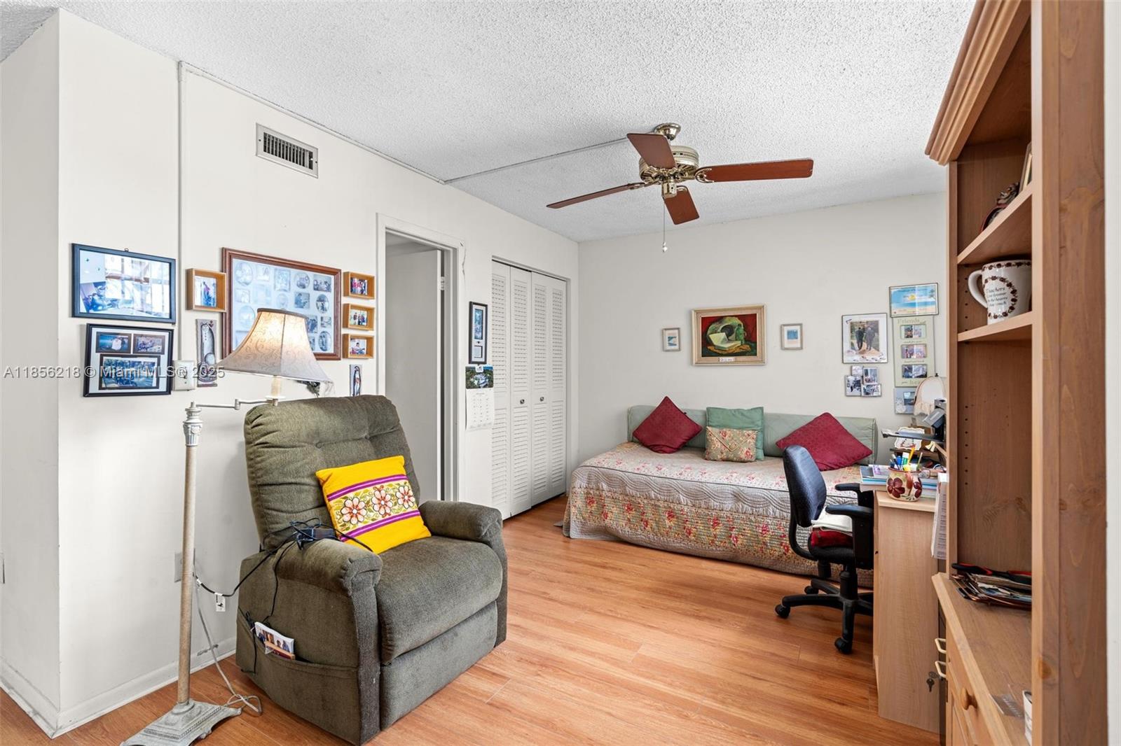 1101 Colony Point Cir # 307