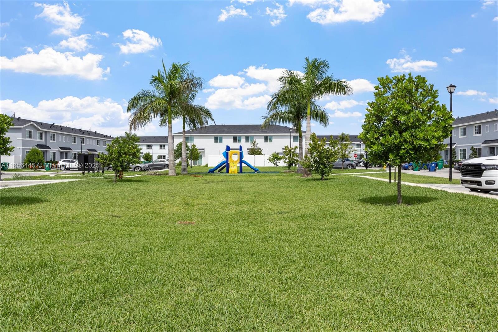 432 NW 10th Ct