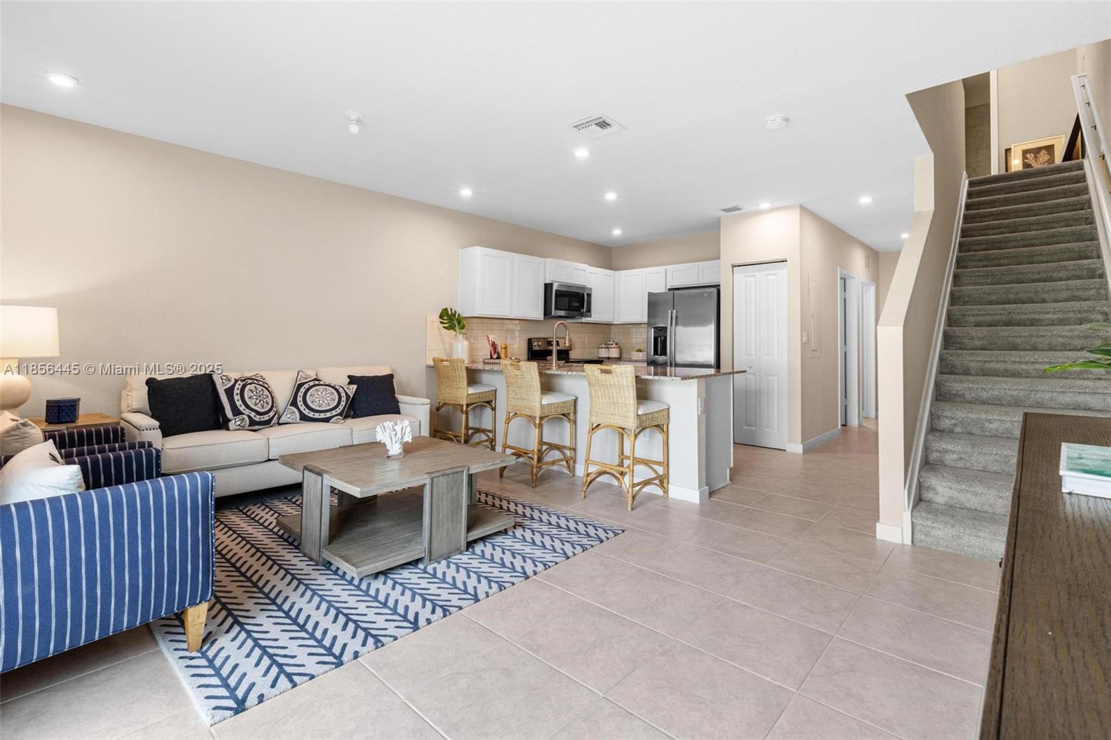 432 NW 10th Ct