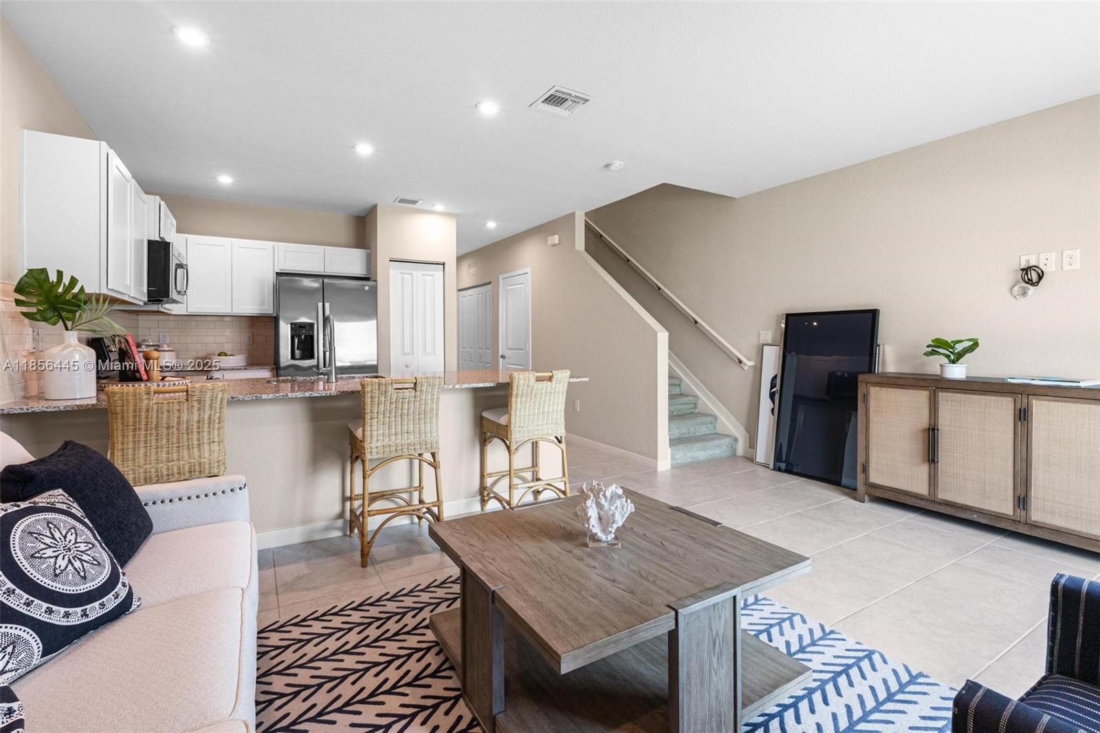 432 NW 10th Ct