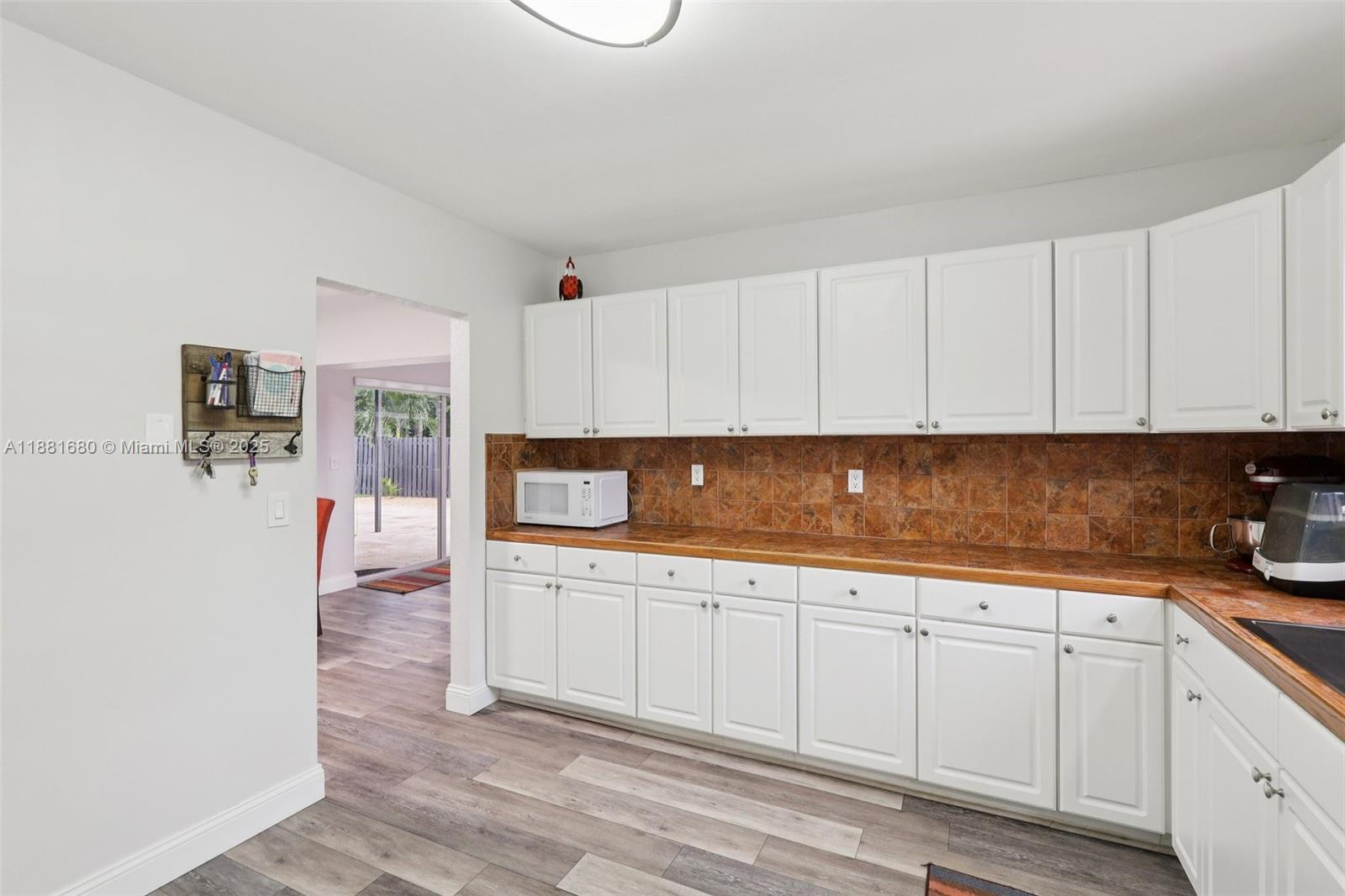 2300 NW 114th Ave