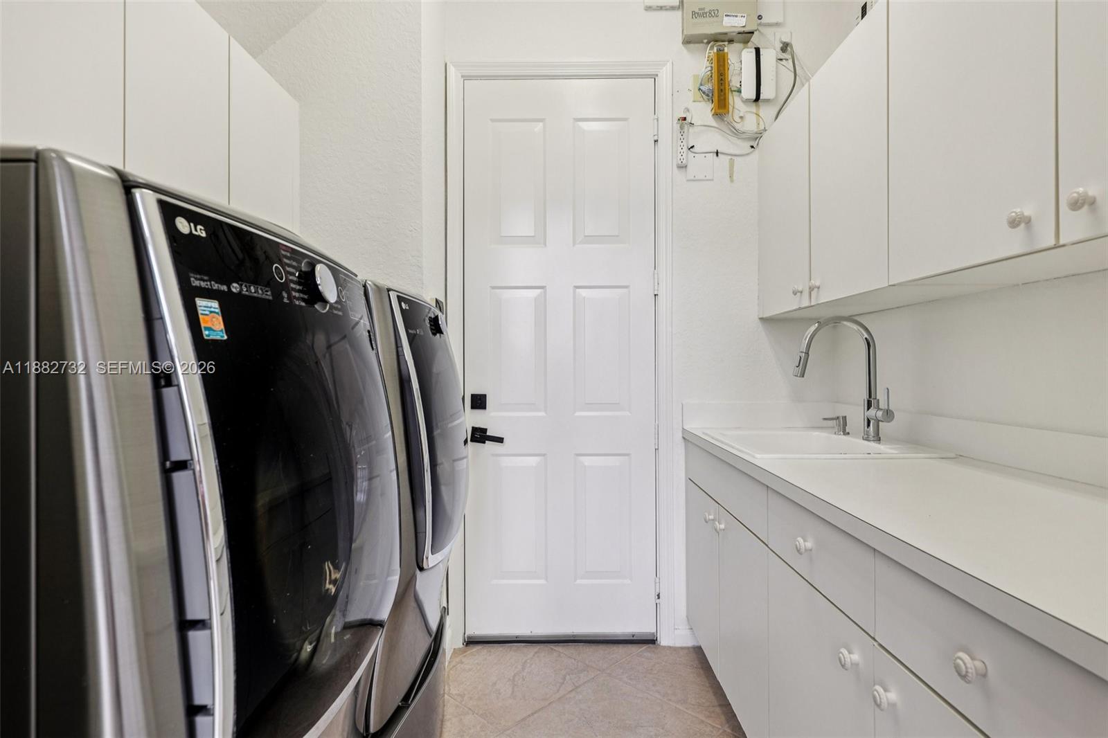 11759 Paradise Cove Ln