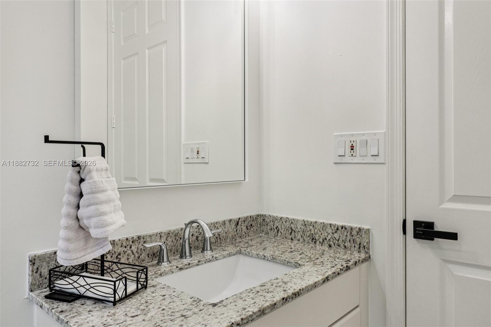 11759 Paradise Cove Ln