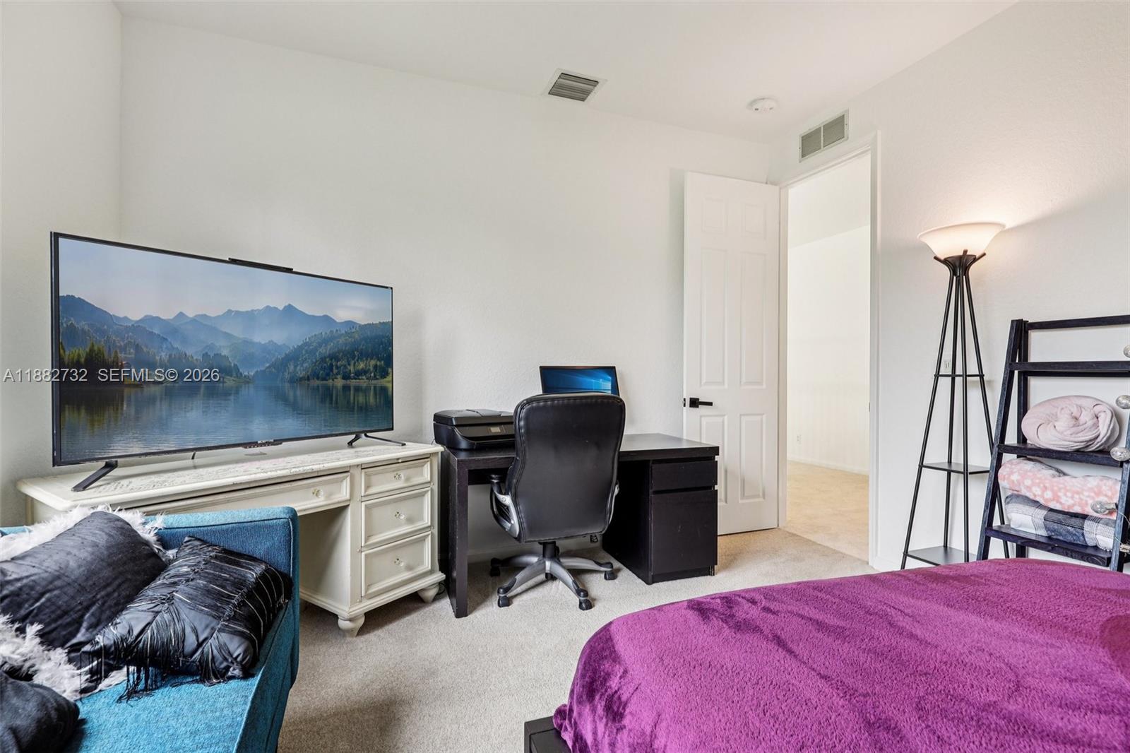 11759 Paradise Cove Ln