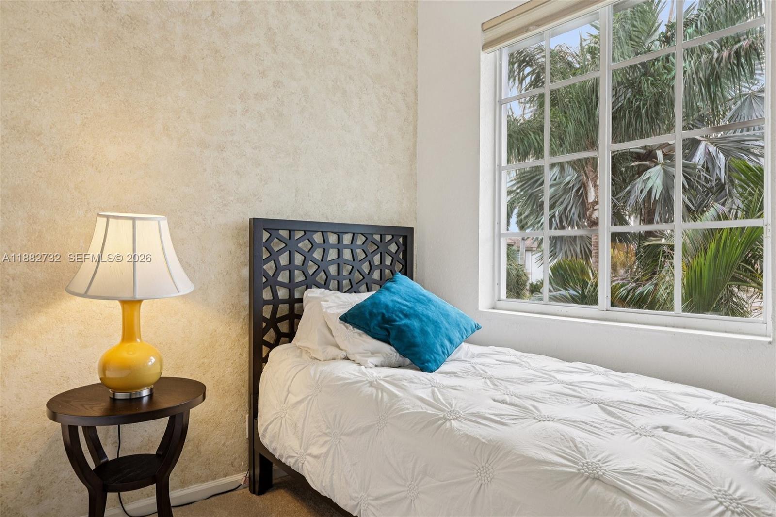 11759 Paradise Cove Ln