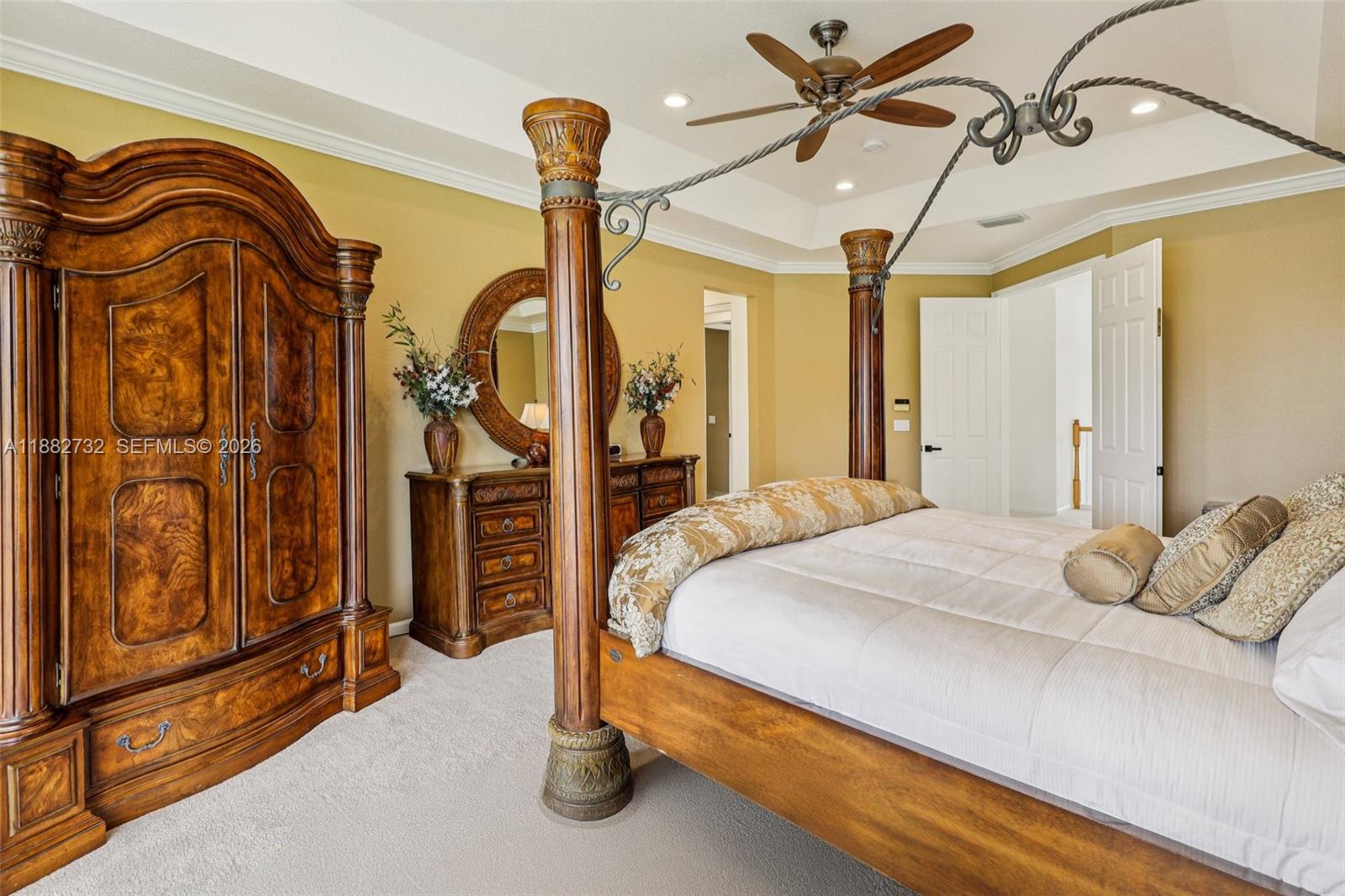 11759 Paradise Cove Ln