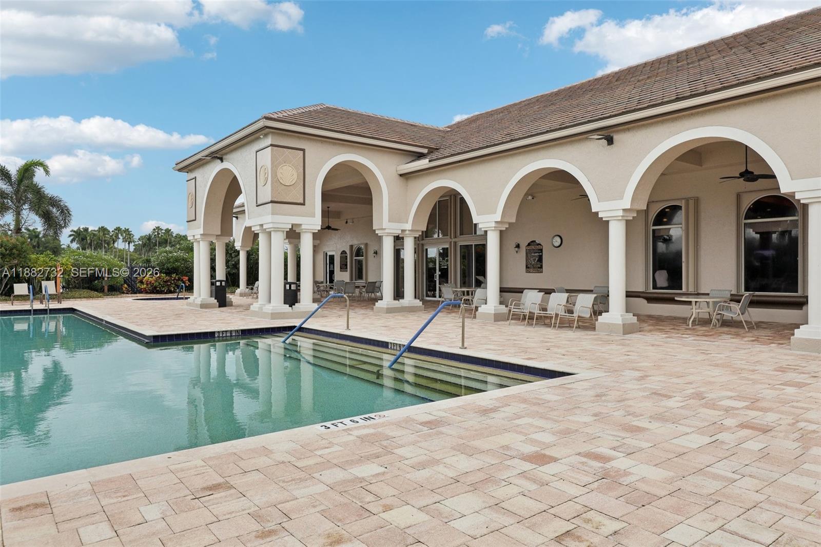 11759 Paradise Cove Ln