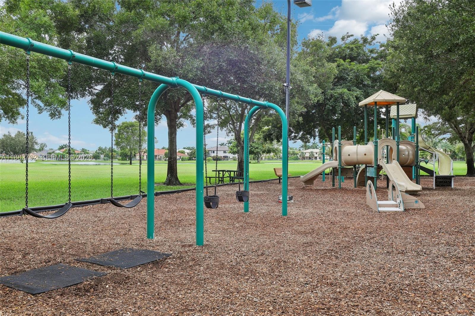 11759 Paradise Cove Ln