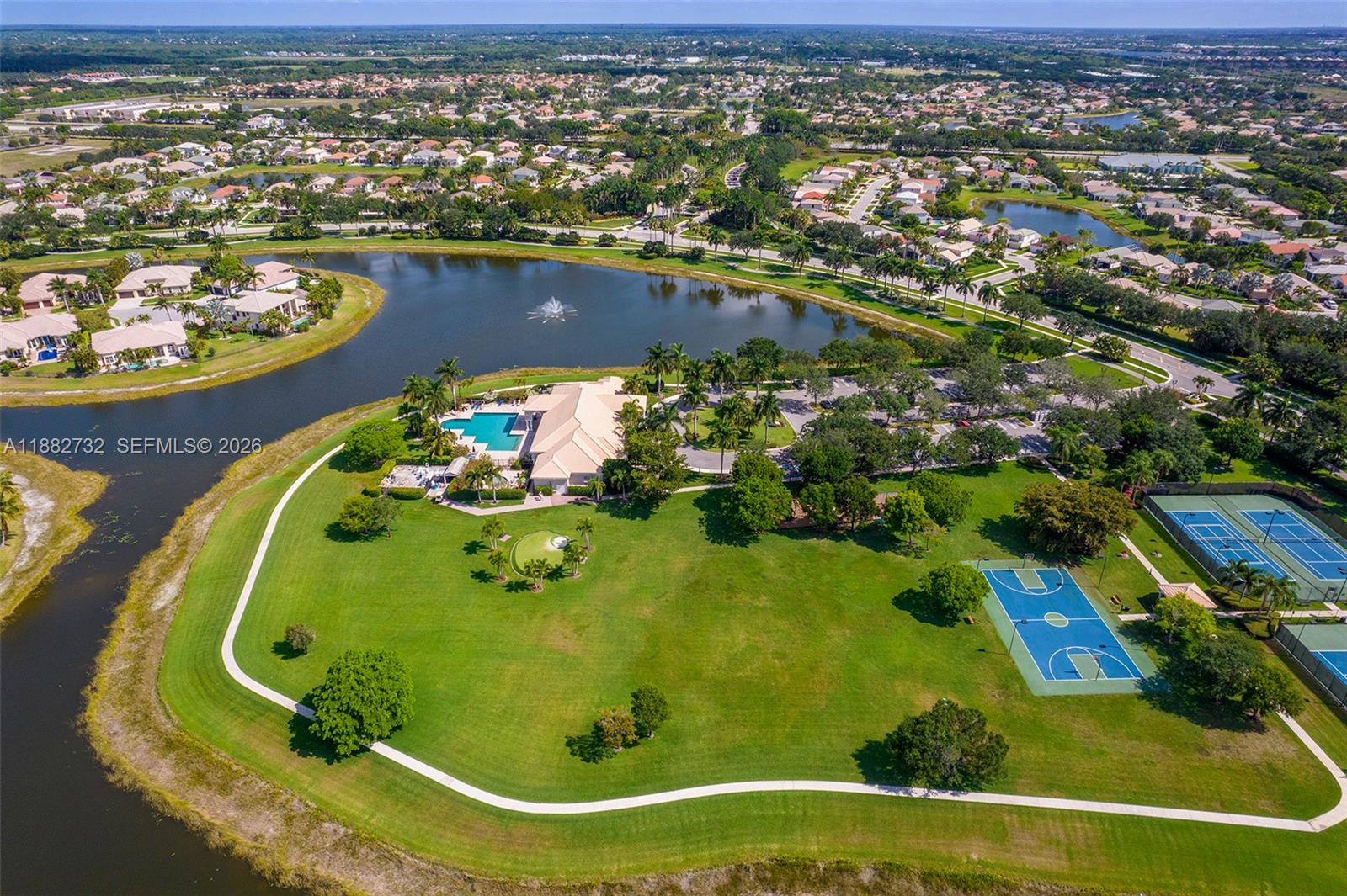 11759 Paradise Cove Ln