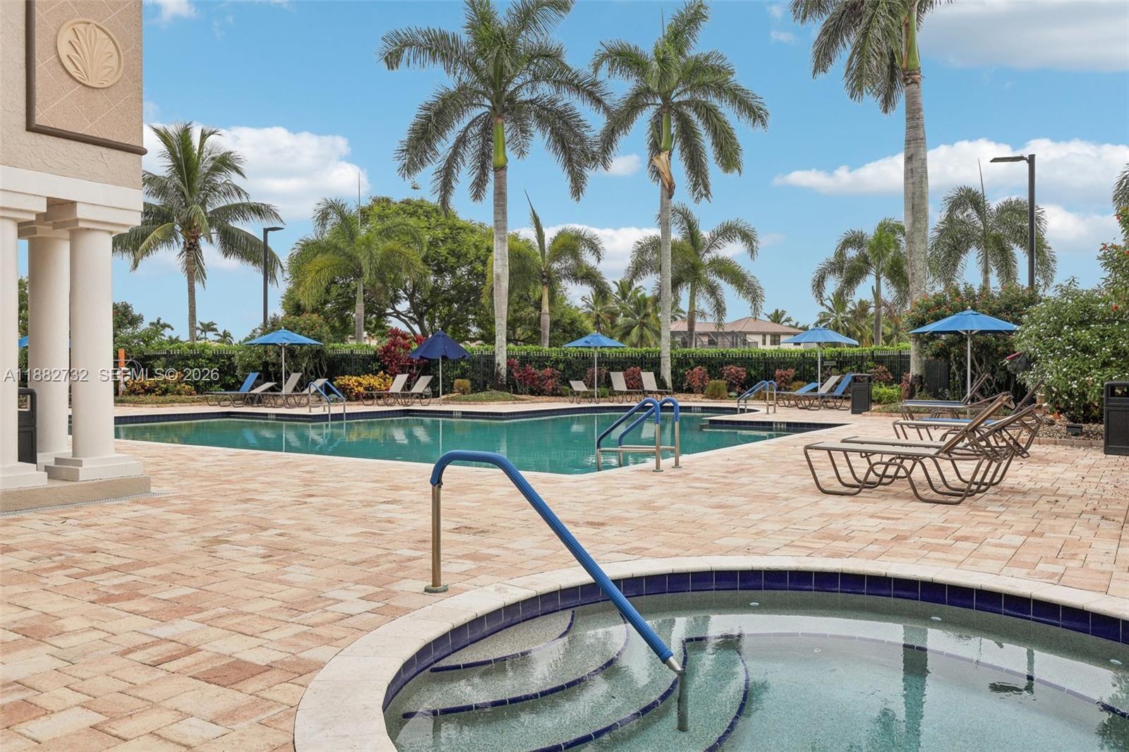 11759 Paradise Cove Ln