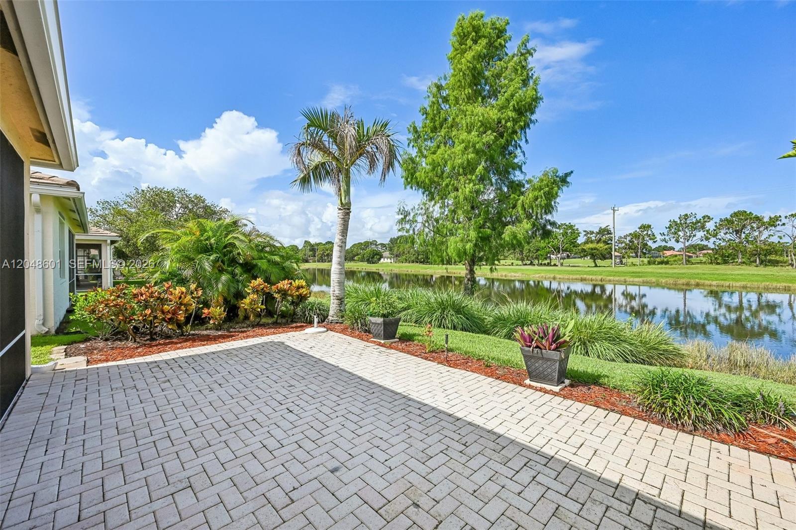322 SW Tomoka Springs Dr, Port St. Lucie