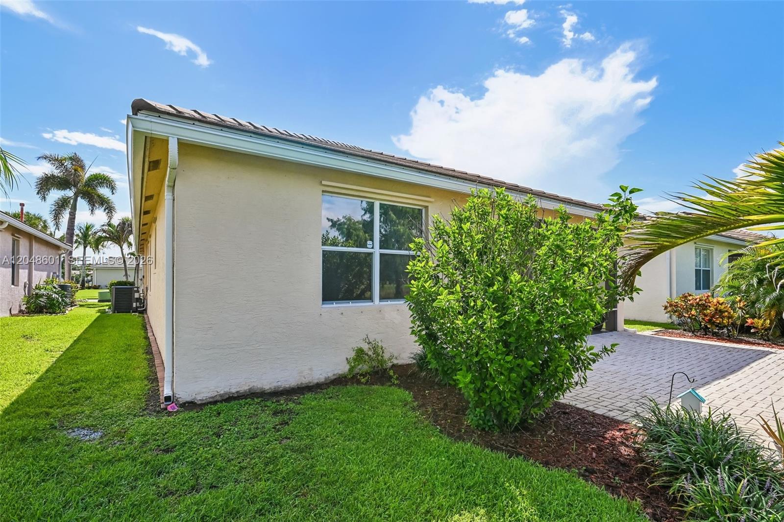 322 SW Tomoka Springs Dr, Port St. Lucie