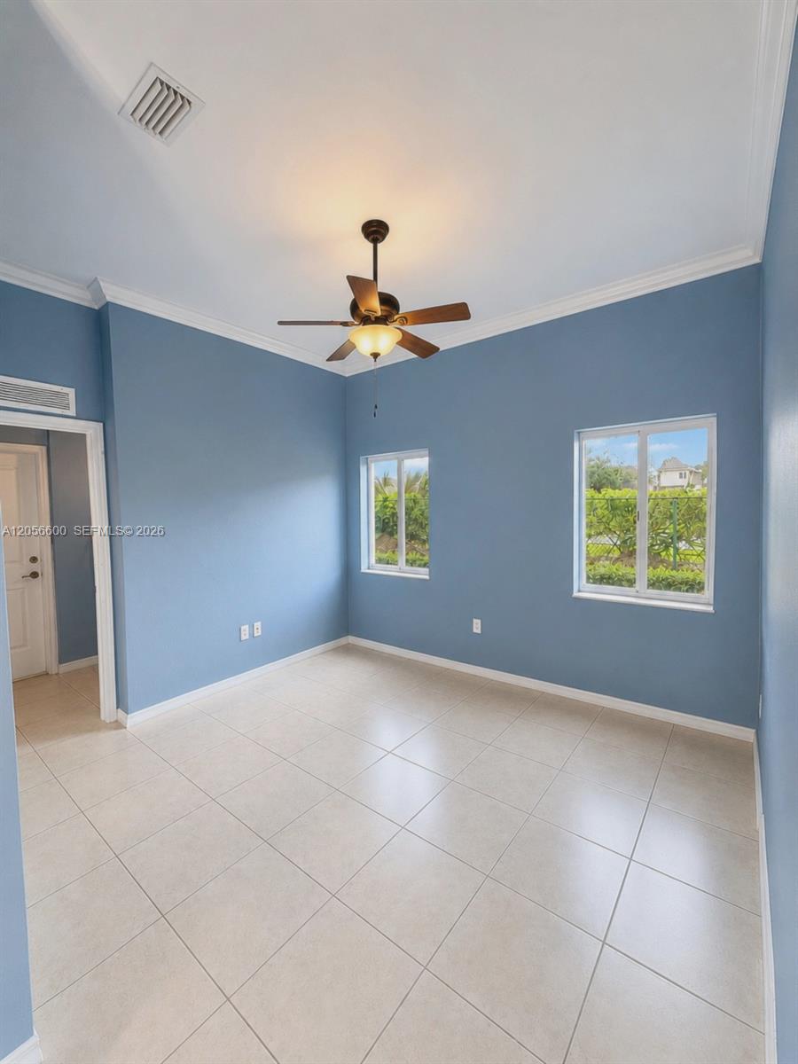 1690 SE 24th Ct