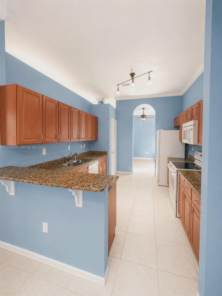 1690 SE 24th Ct