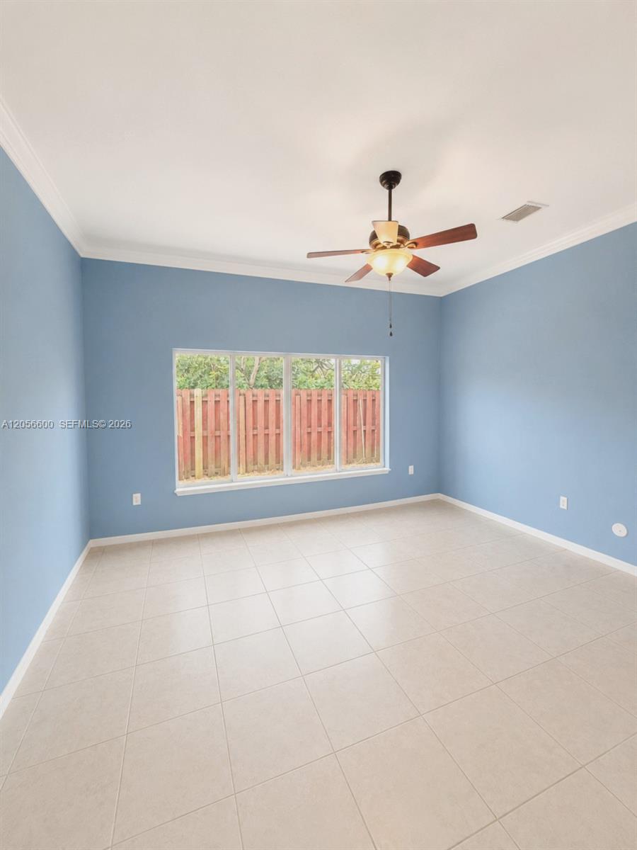 1690 SE 24th Ct
