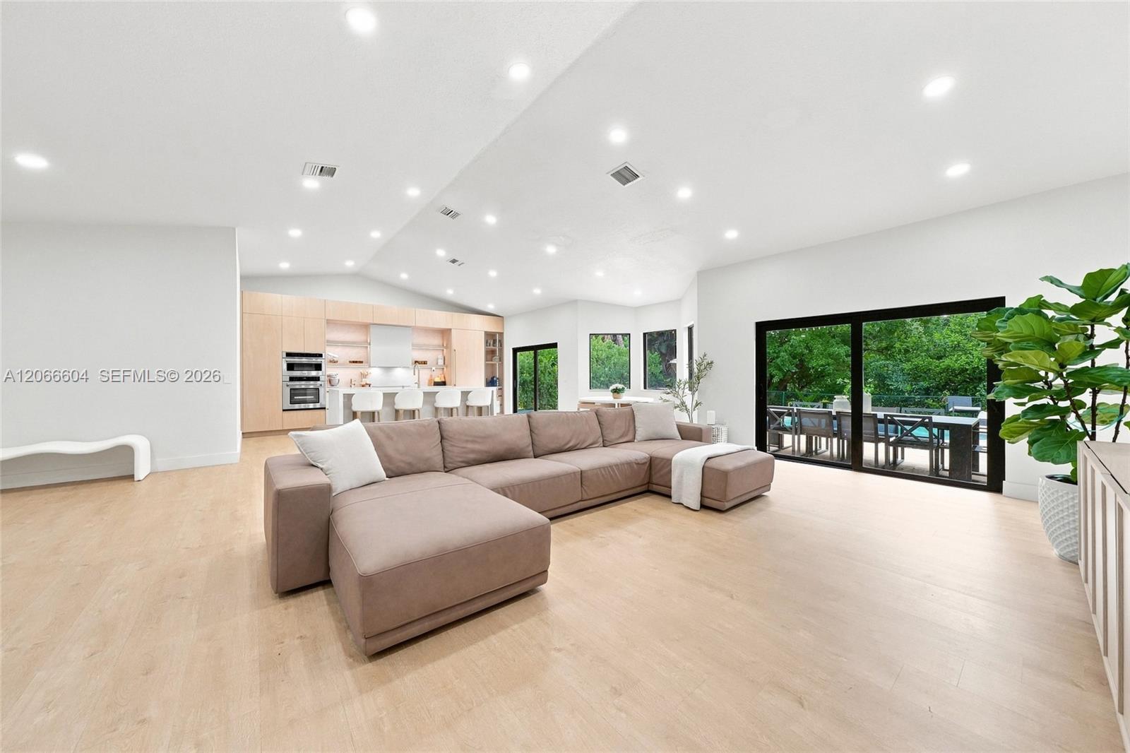 402 SW 200th Ter