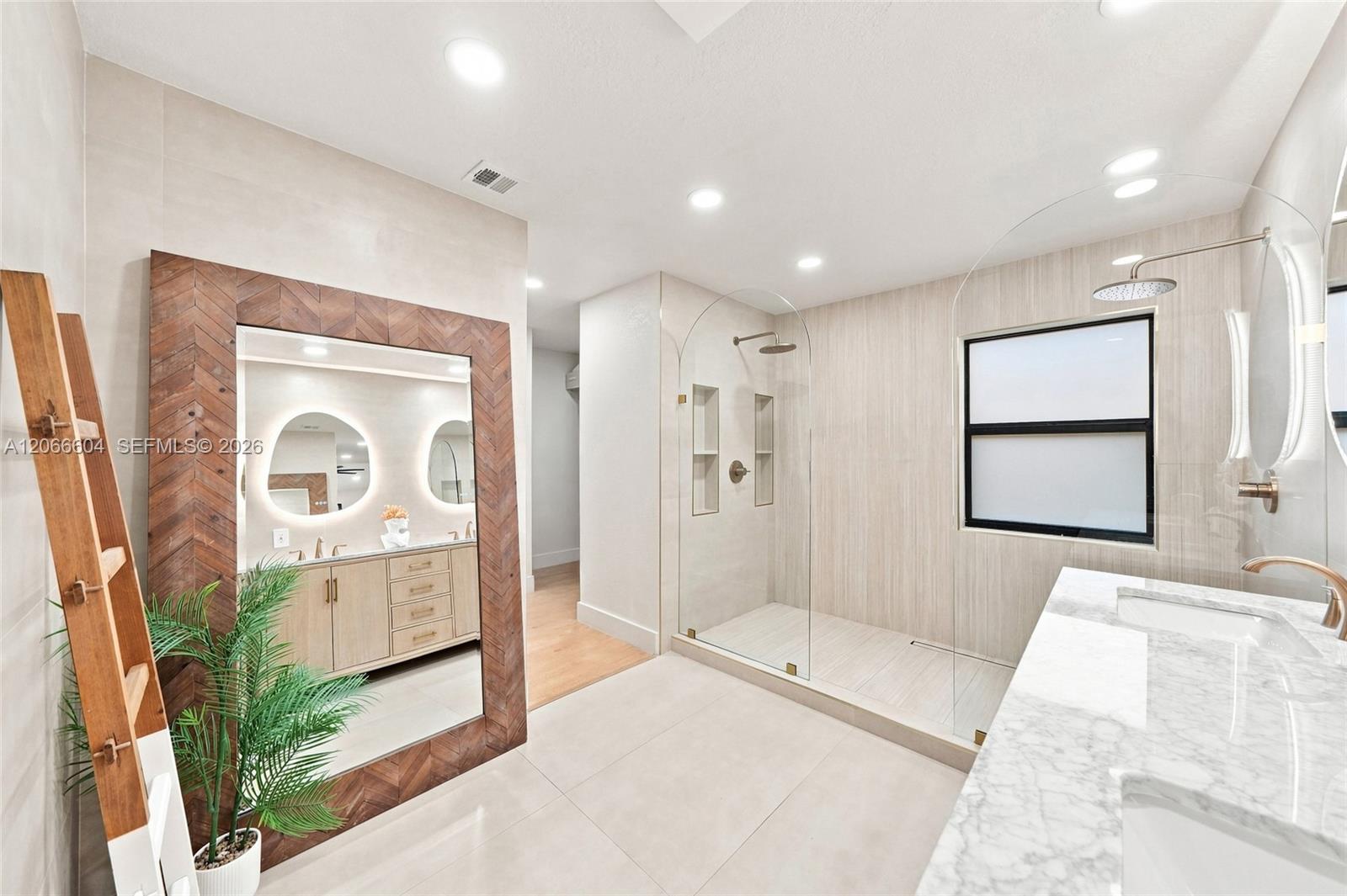 402 SW 200th Ter
