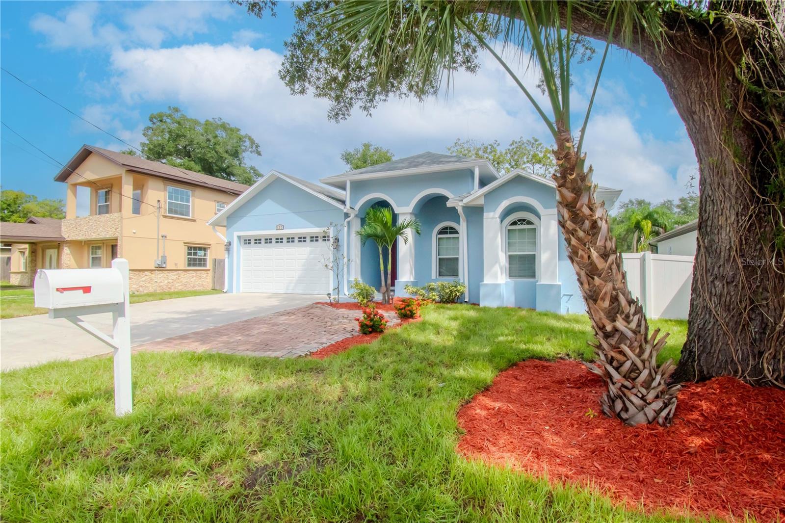 803 W SLIGH AVE