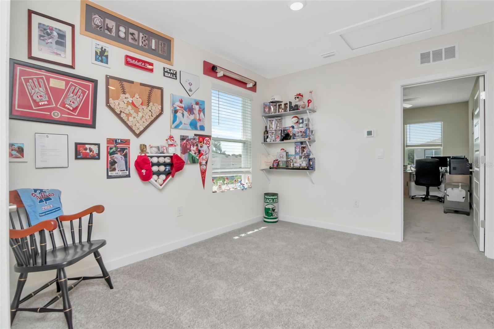 9744 CRESCENT RAY DR