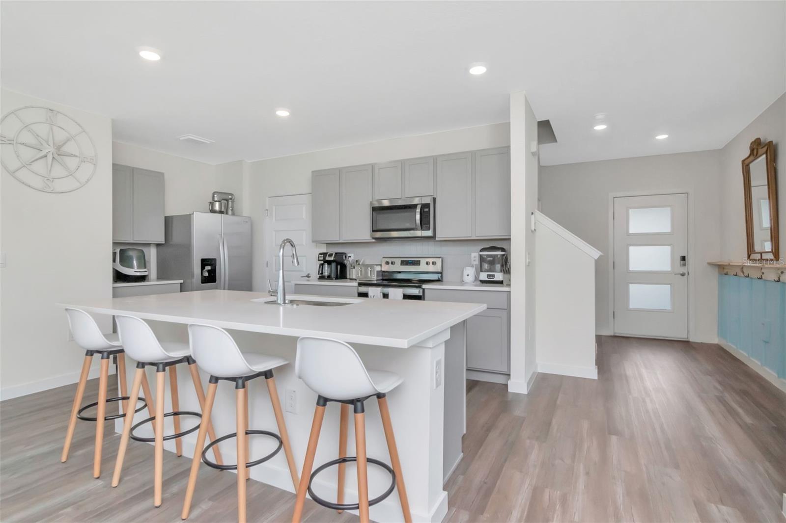 9744 CRESCENT RAY DR