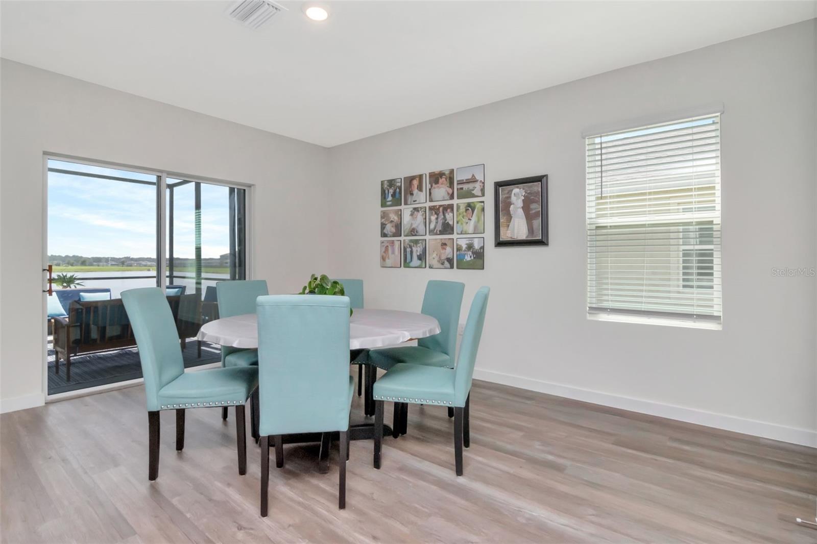 9744 CRESCENT RAY DR