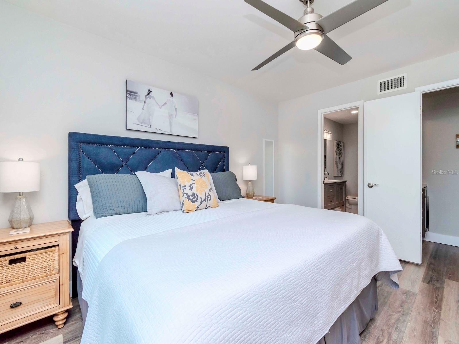 6100 BAHIA DEL MAR CIR #102