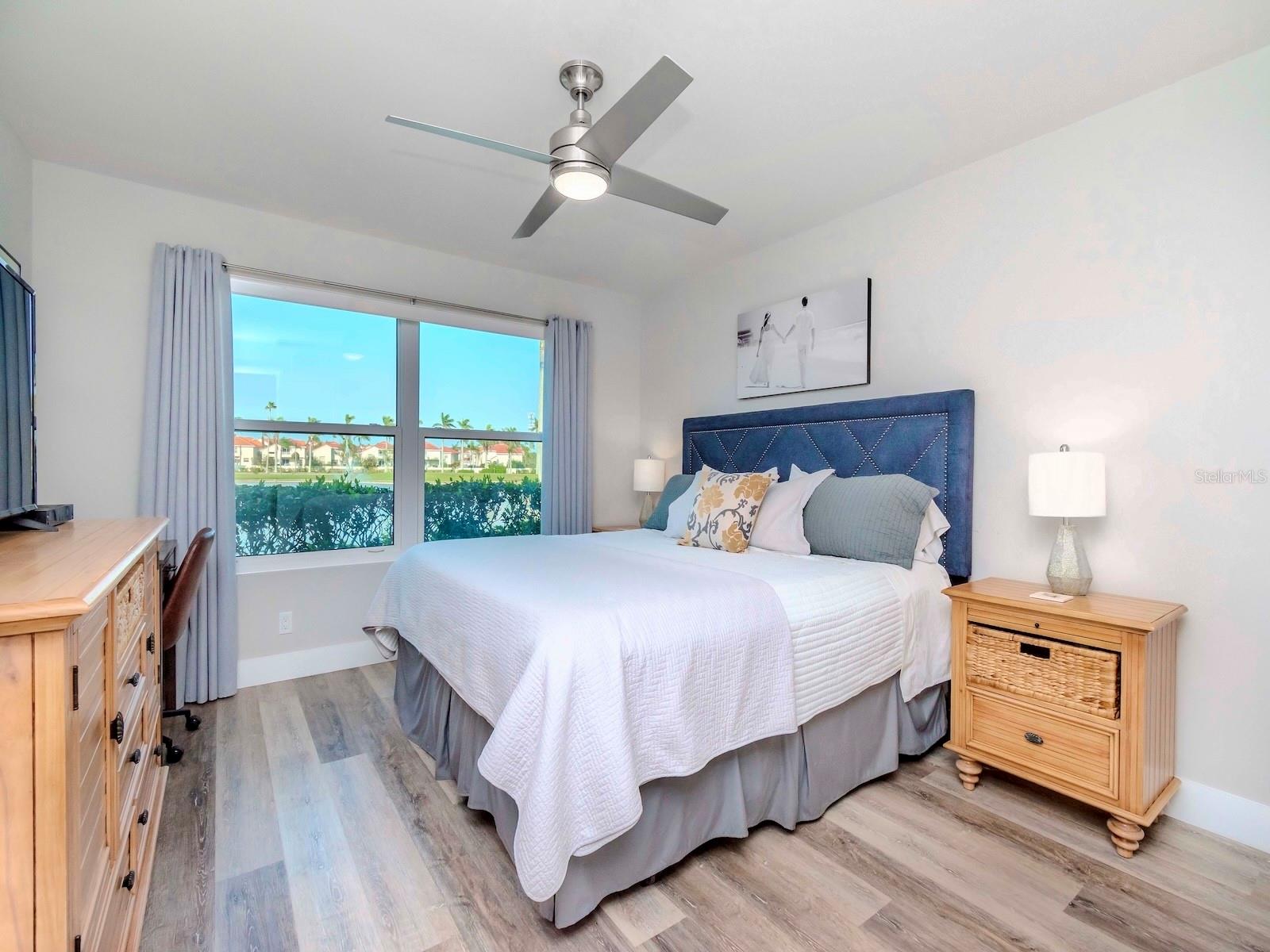 6100 BAHIA DEL MAR CIR #102