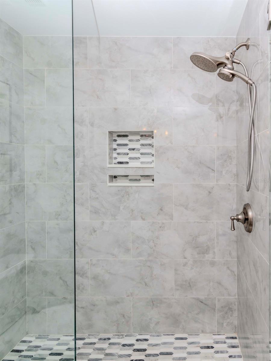 6100 BAHIA DEL MAR CIR #102