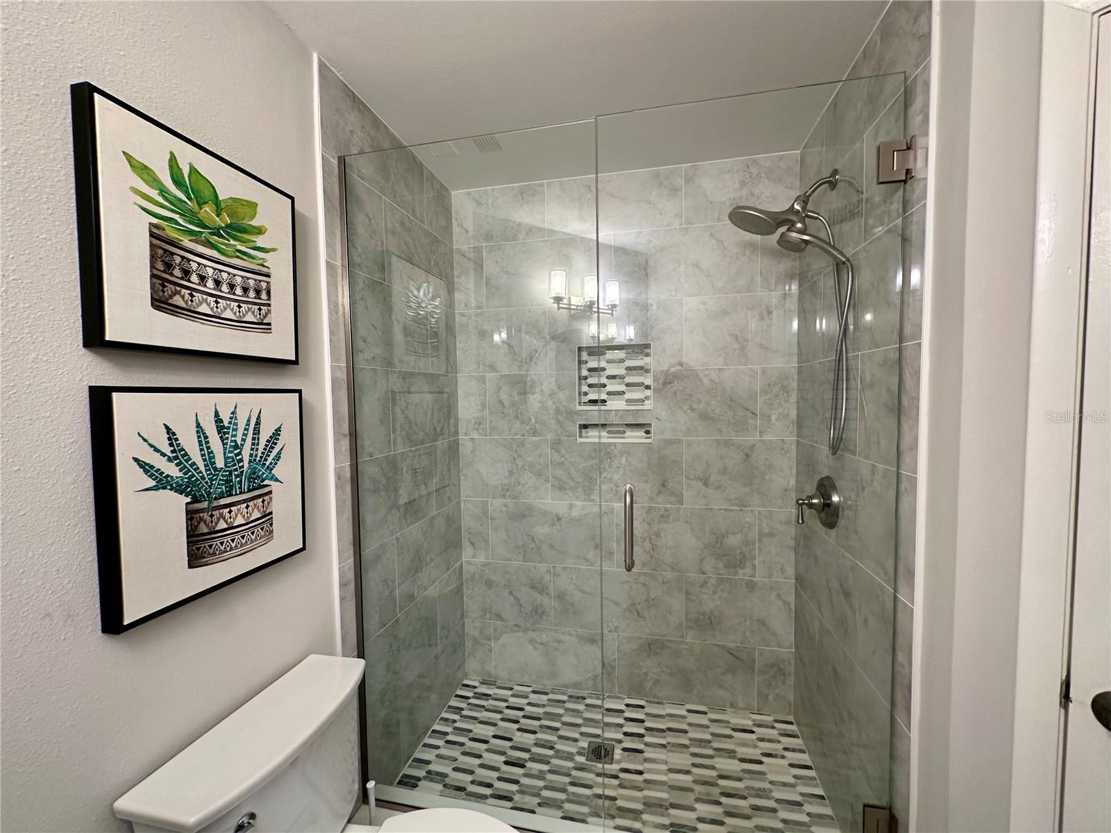 6100 BAHIA DEL MAR CIR #102