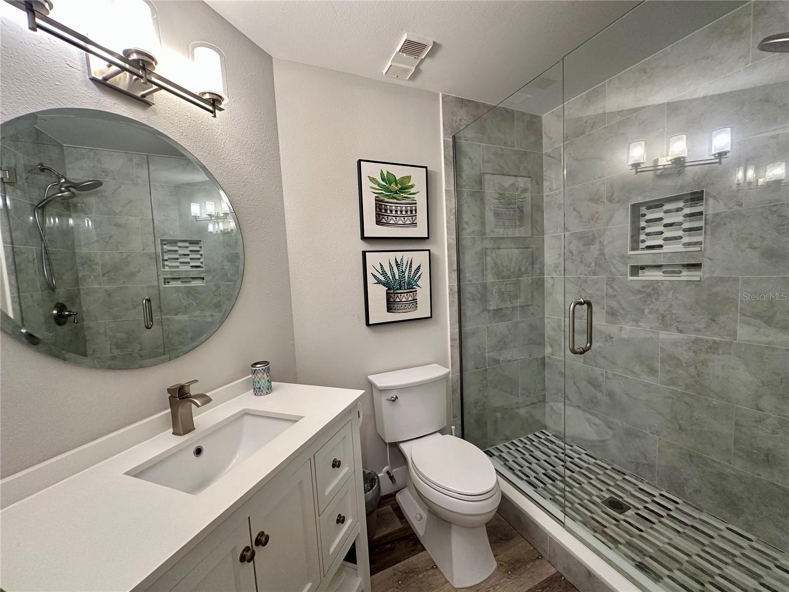 6100 BAHIA DEL MAR CIR #102