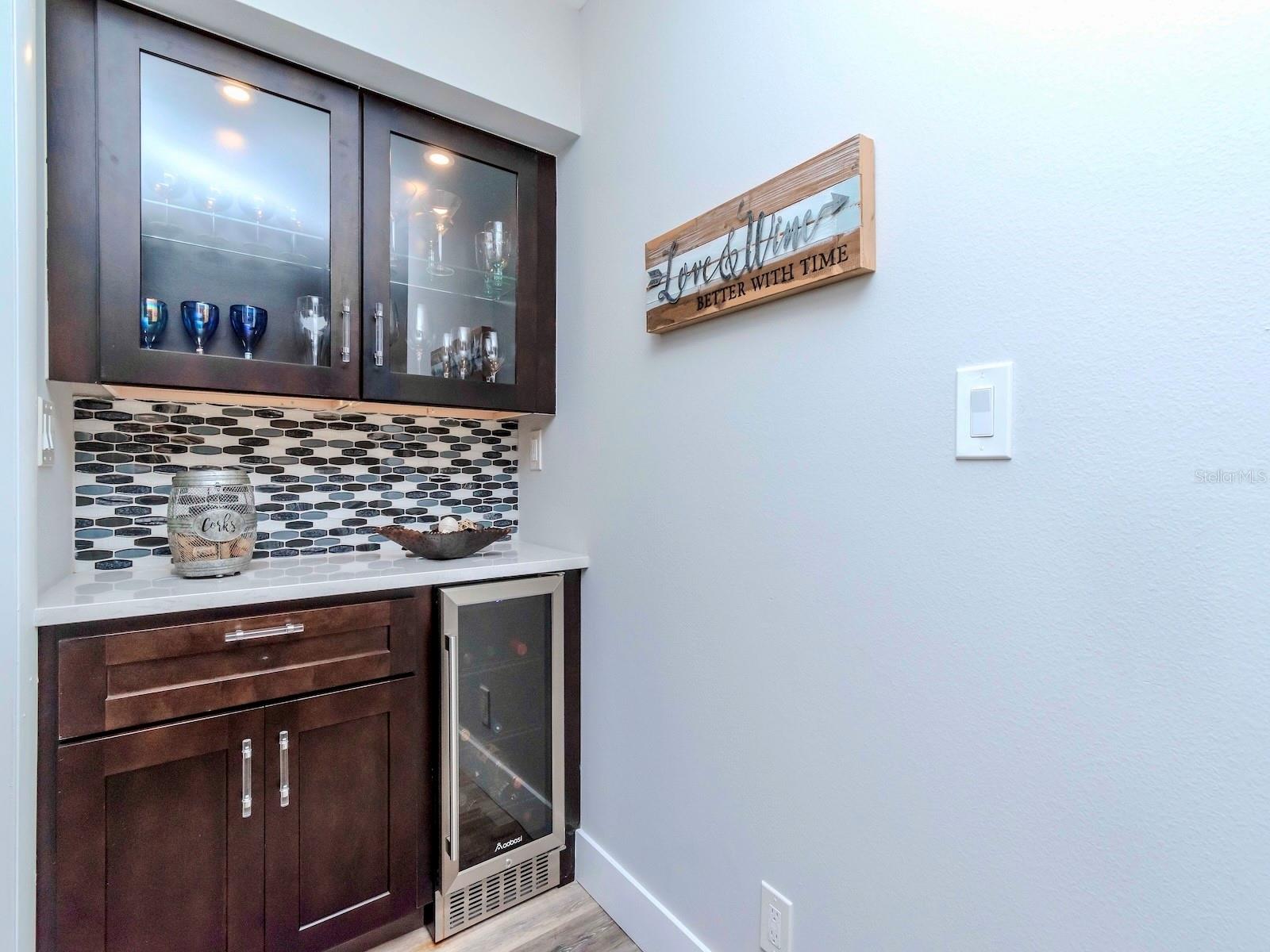 6100 BAHIA DEL MAR CIR #102