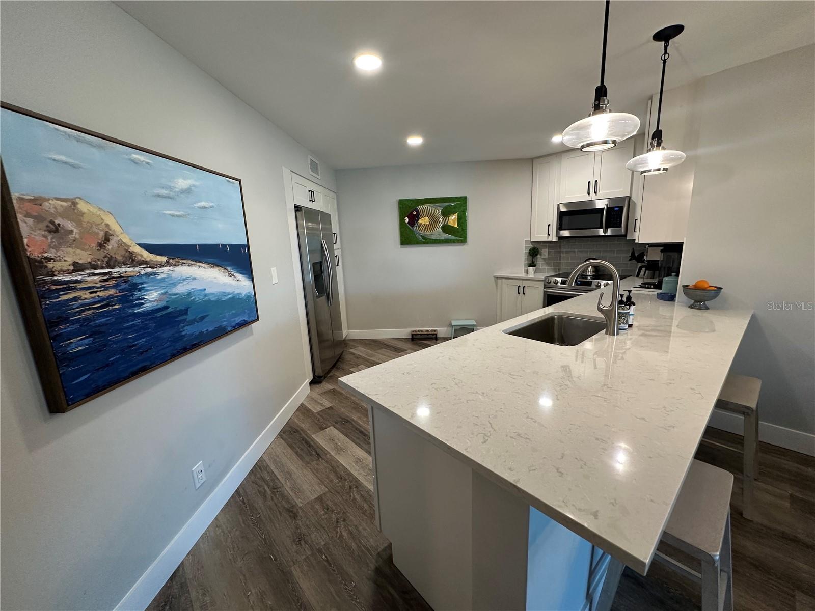 6100 BAHIA DEL MAR CIR #102