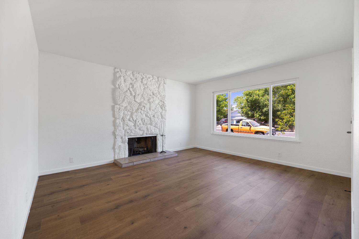 312 Las Animas Circle