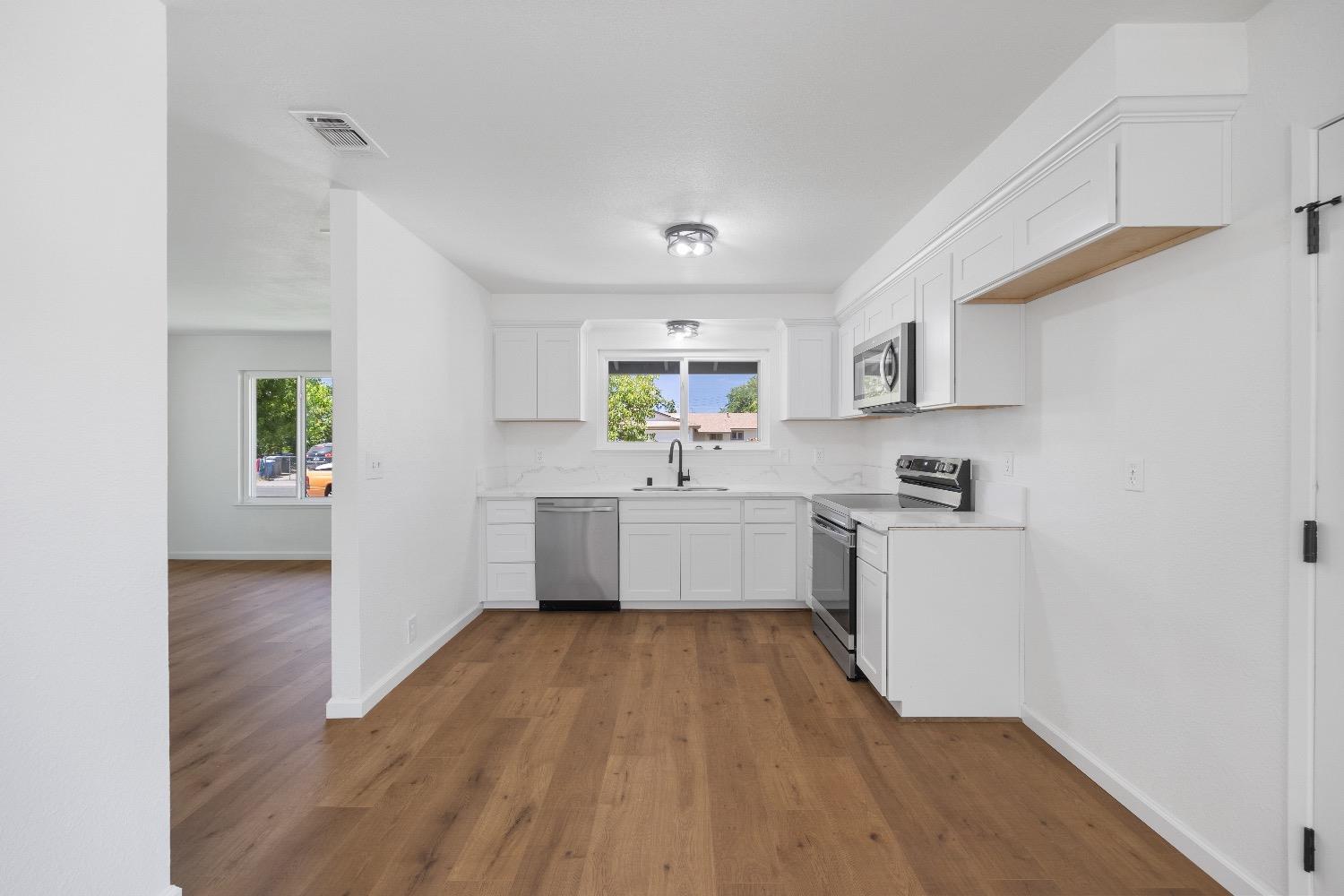 312 Las Animas Circle