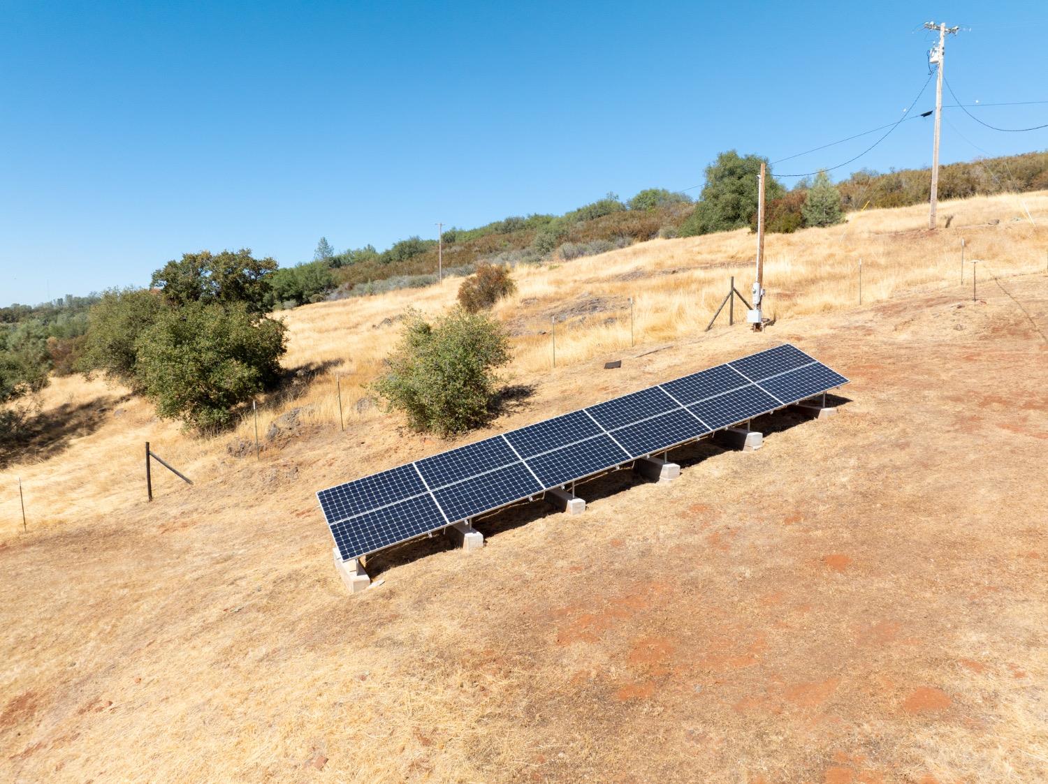 1410 Hound Hollow Road