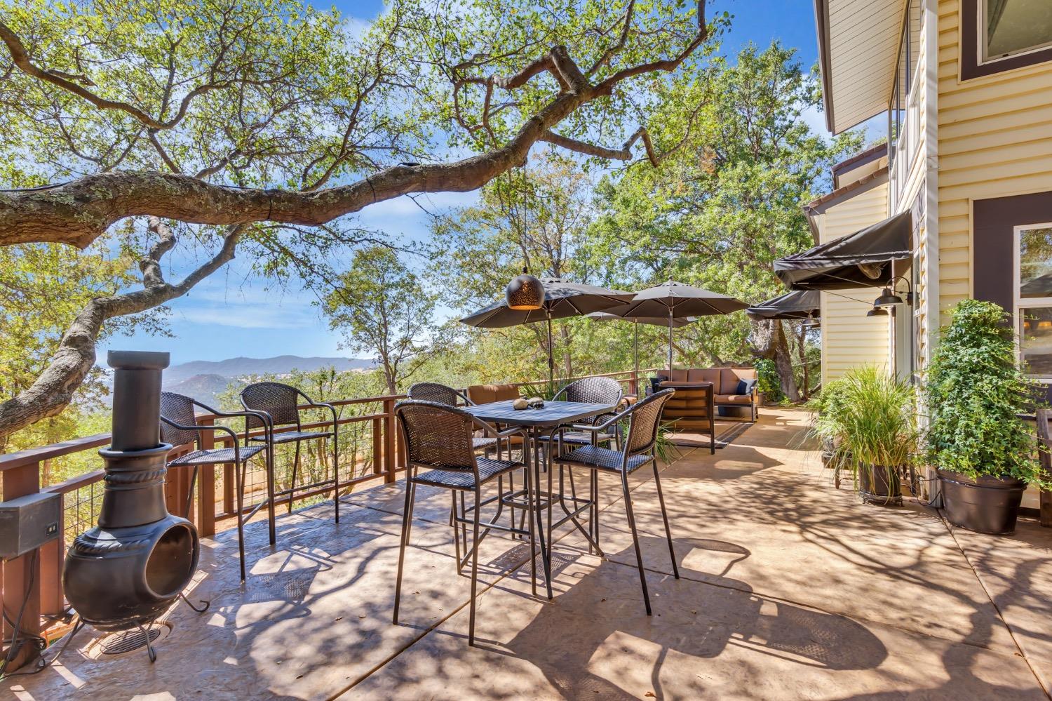 1410 Hound Hollow Road