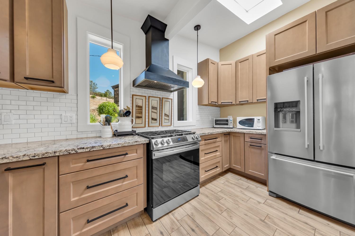 1410 Hound Hollow Road