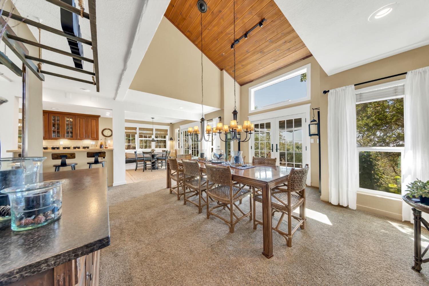 1410 Hound Hollow Road