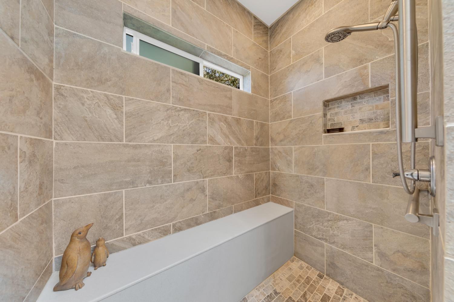 1410 Hound Hollow Road