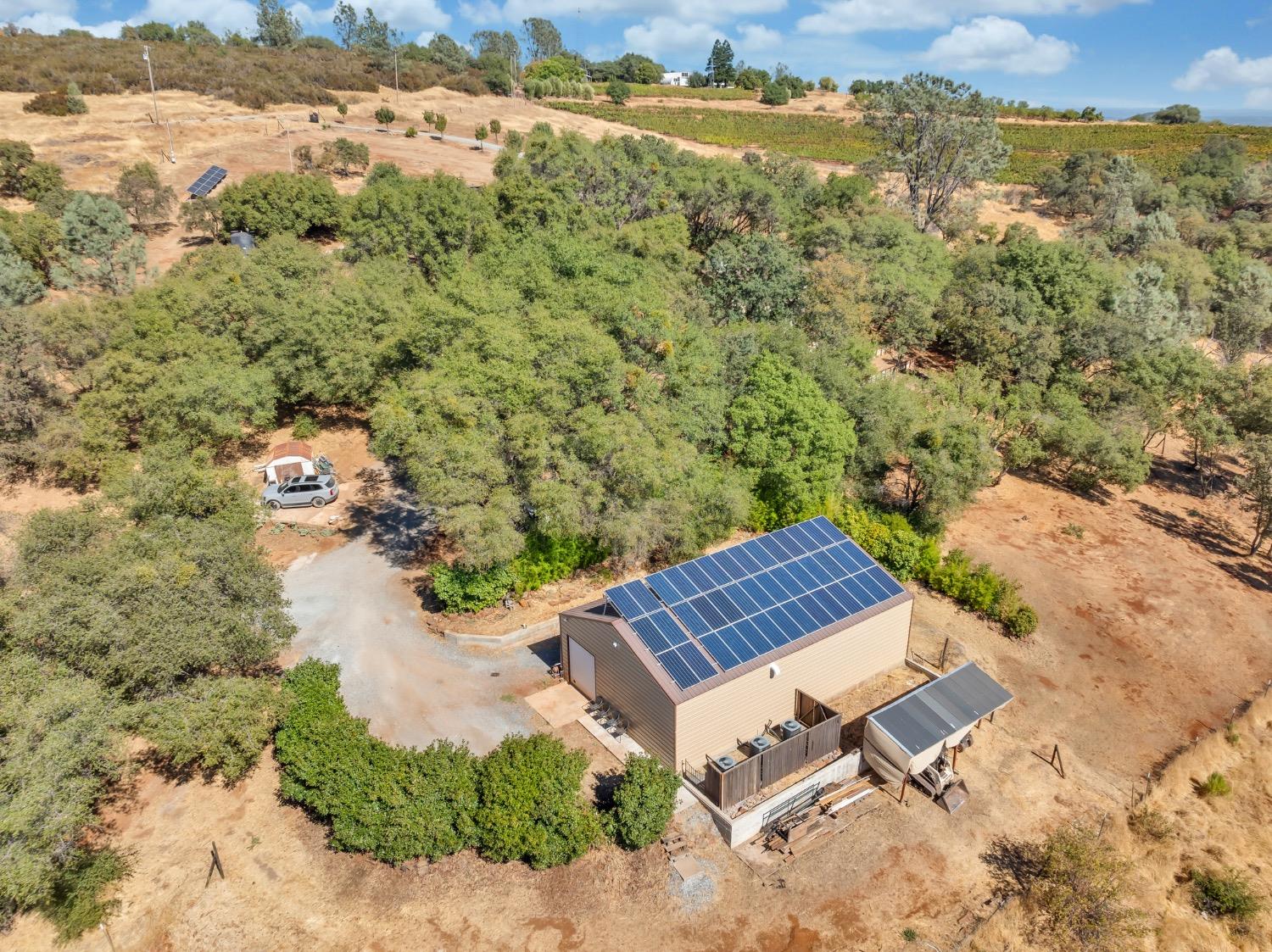 1410 Hound Hollow Road