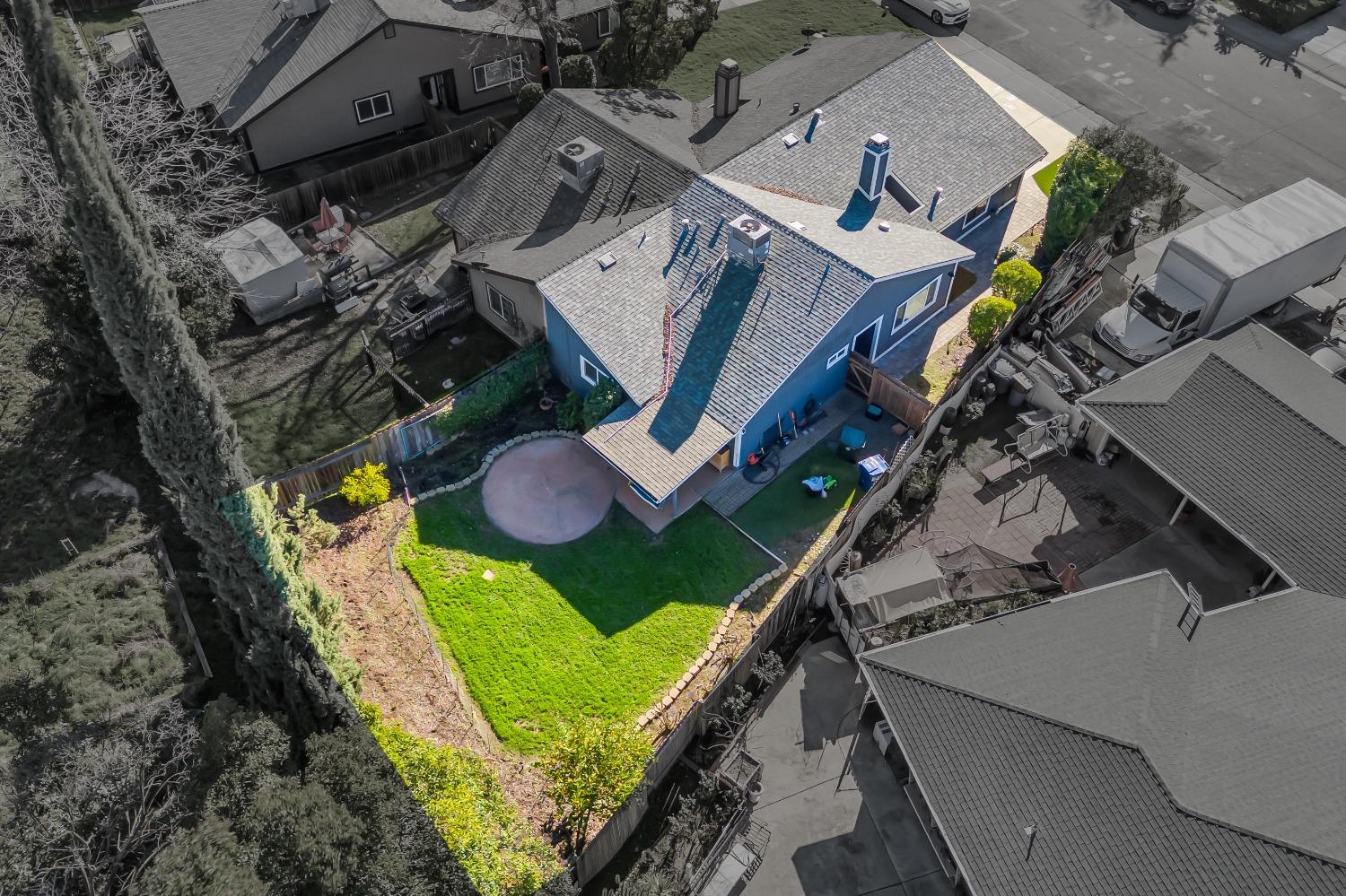 6068 Peoria Drive