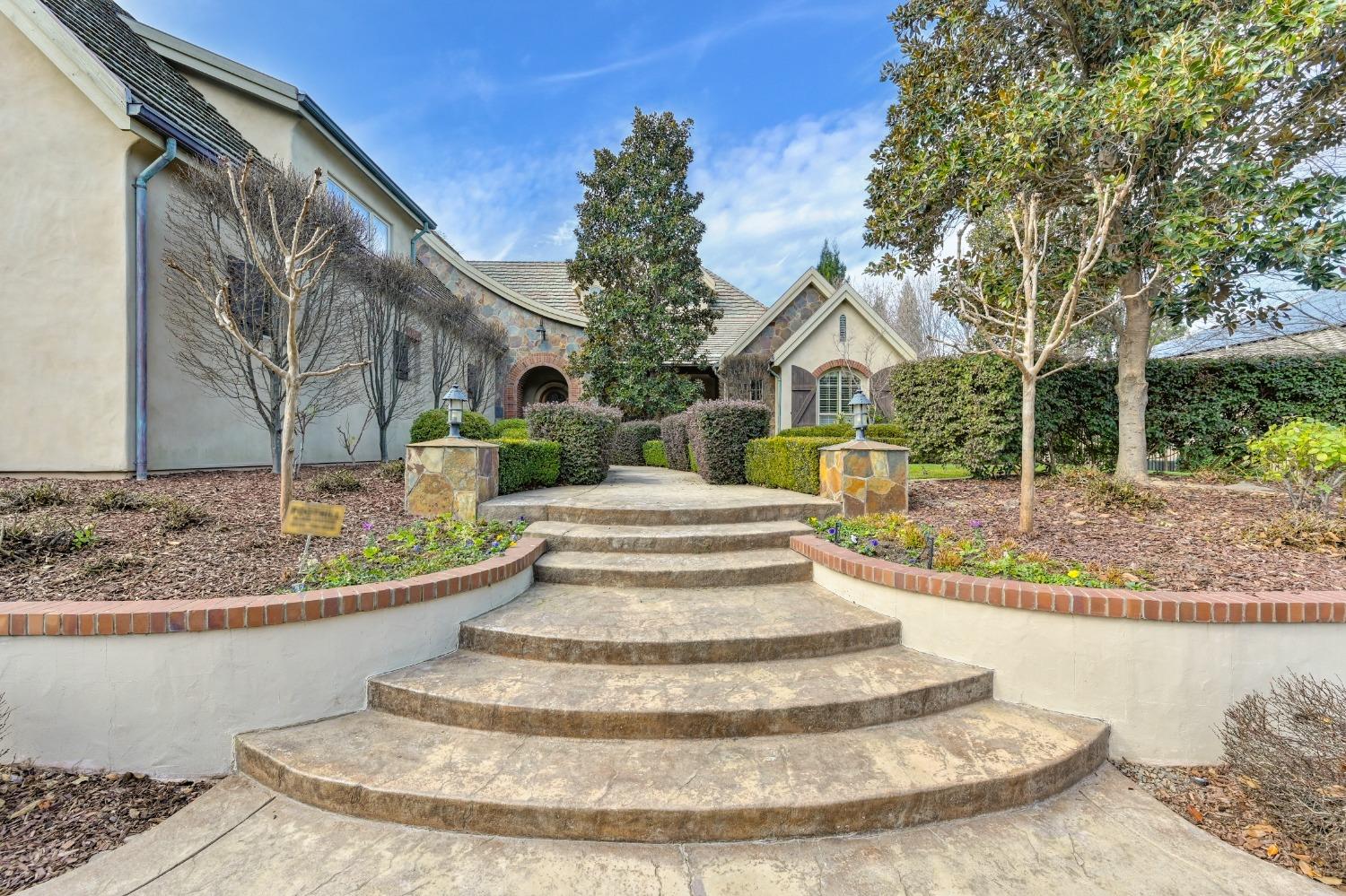 5680 Monte Claire Lane