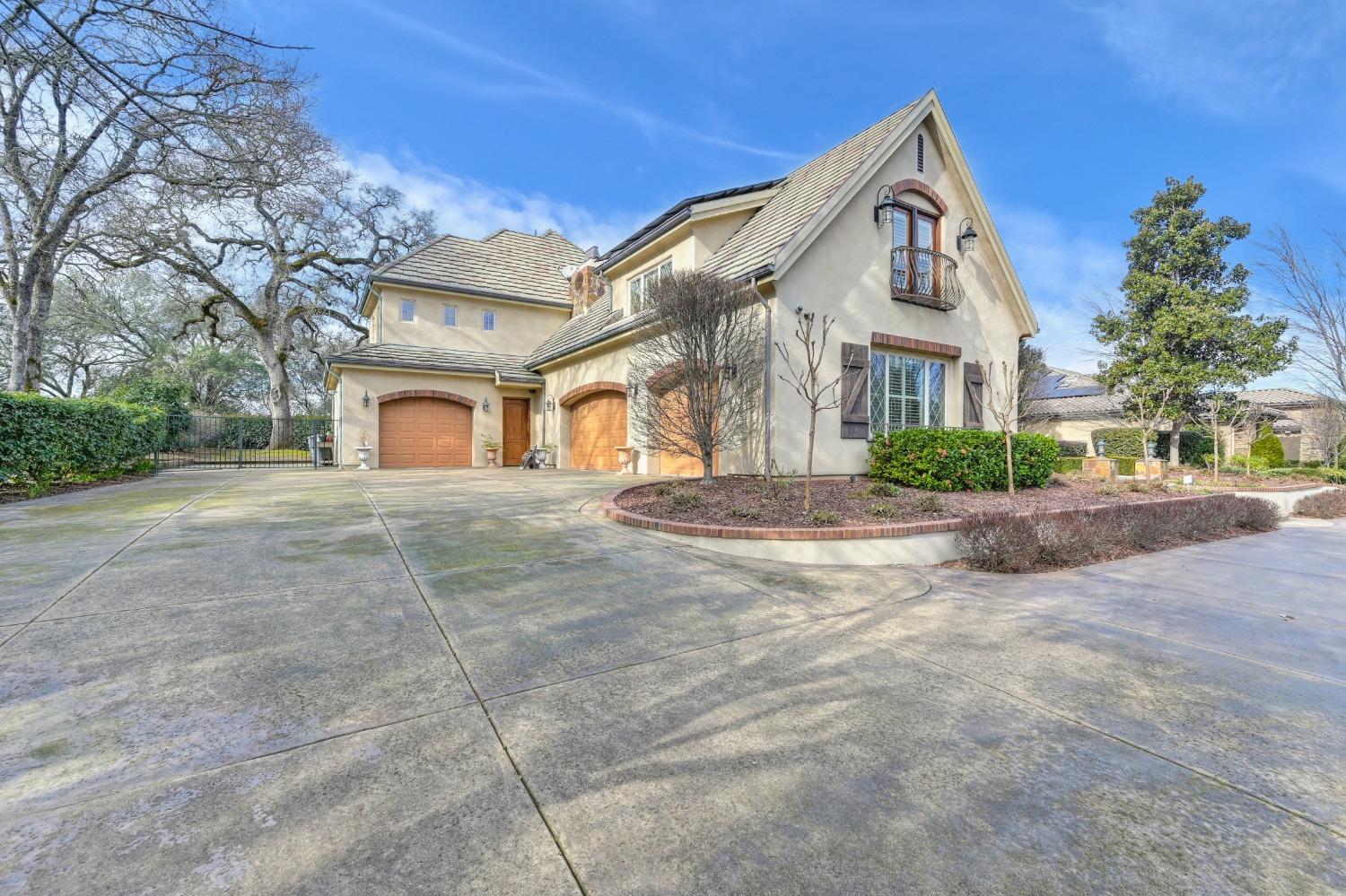 5680 Monte Claire Lane