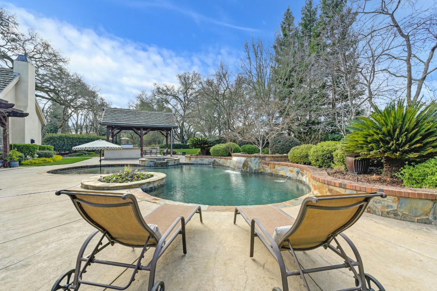 5680 Monte Claire Lane