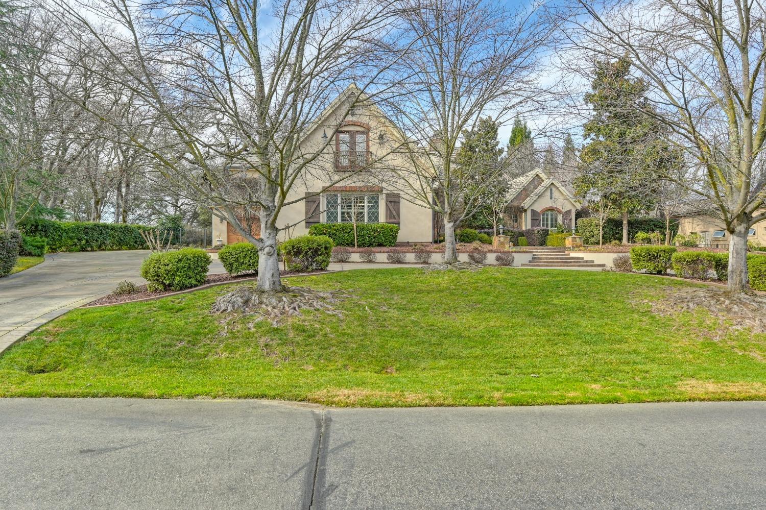 5680 Monte Claire Lane