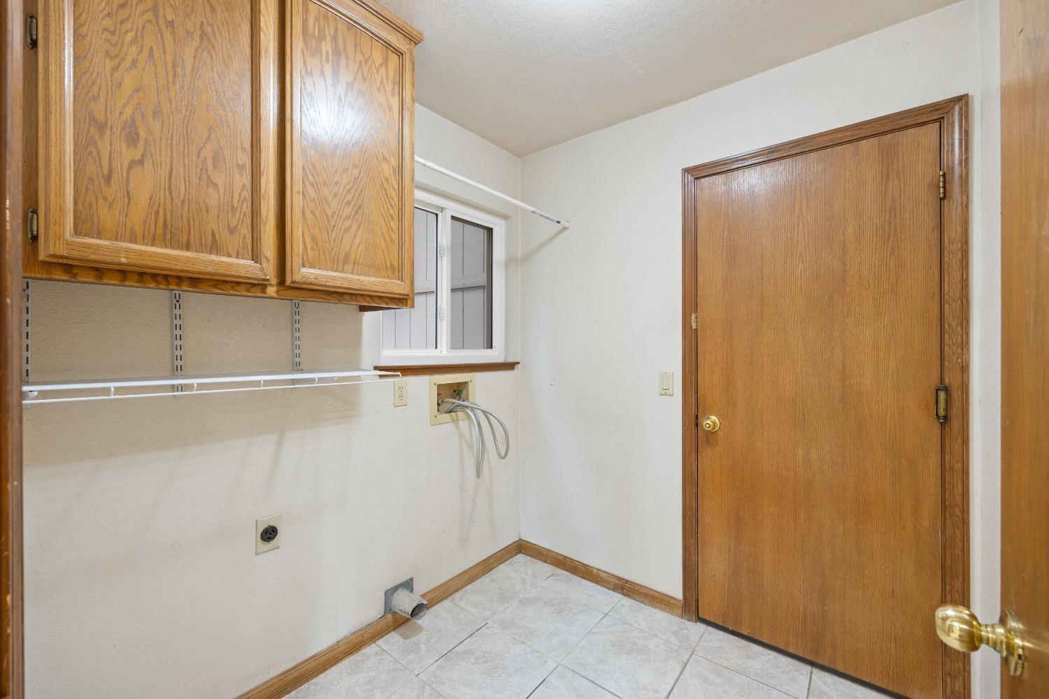 1035 Brookline Circle